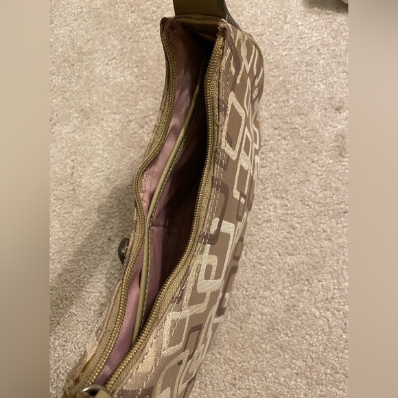 BRAND NEW! Nine West Retro Print Shoulder Bag in Neutral Colours. - Picture 5 of 7